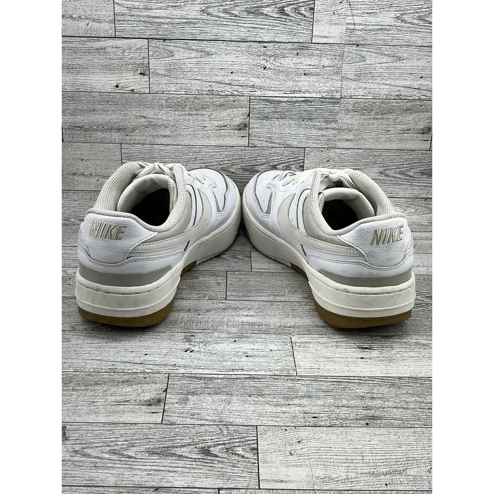 Nike Gamma Force‎ Shoes Womens Size 9 White Sail Gum Low Top Casual DX9016-101